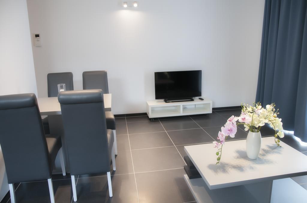 Whitehouse Apartments Makarska Exterior foto