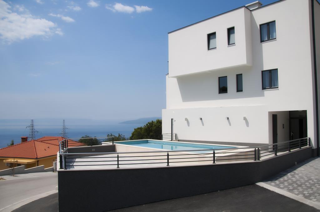 Whitehouse Apartments Makarska Exterior foto
