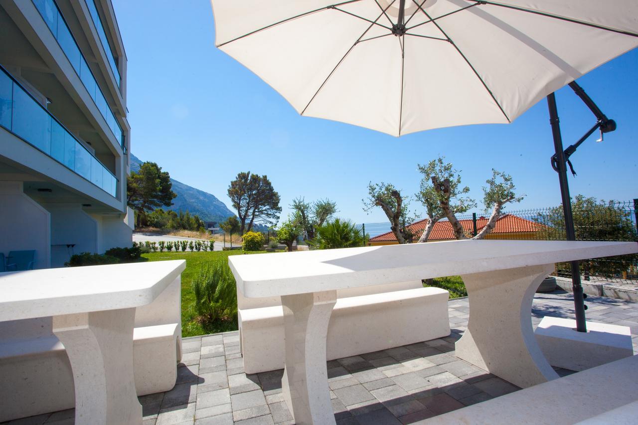 Whitehouse Apartments Makarska Exterior foto