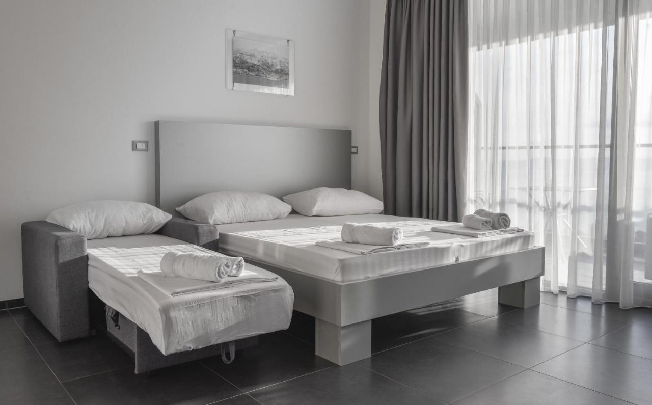 Whitehouse Apartments Makarska Exterior foto